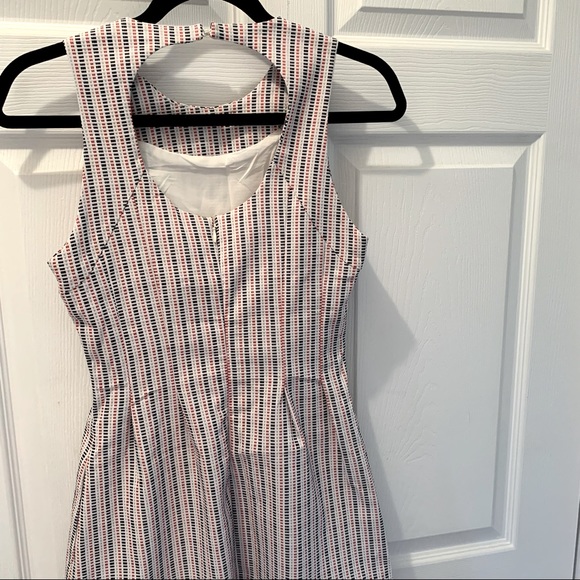 Red, White, and Blue Sleeveless Fitted Shift Dress - Picture 2 of 7